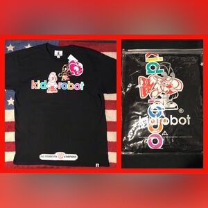 Vintage KIDROBOT NYC SPELLOUT BARNEYS NEW YORK Exclusive L Dunny Munny Supreme x